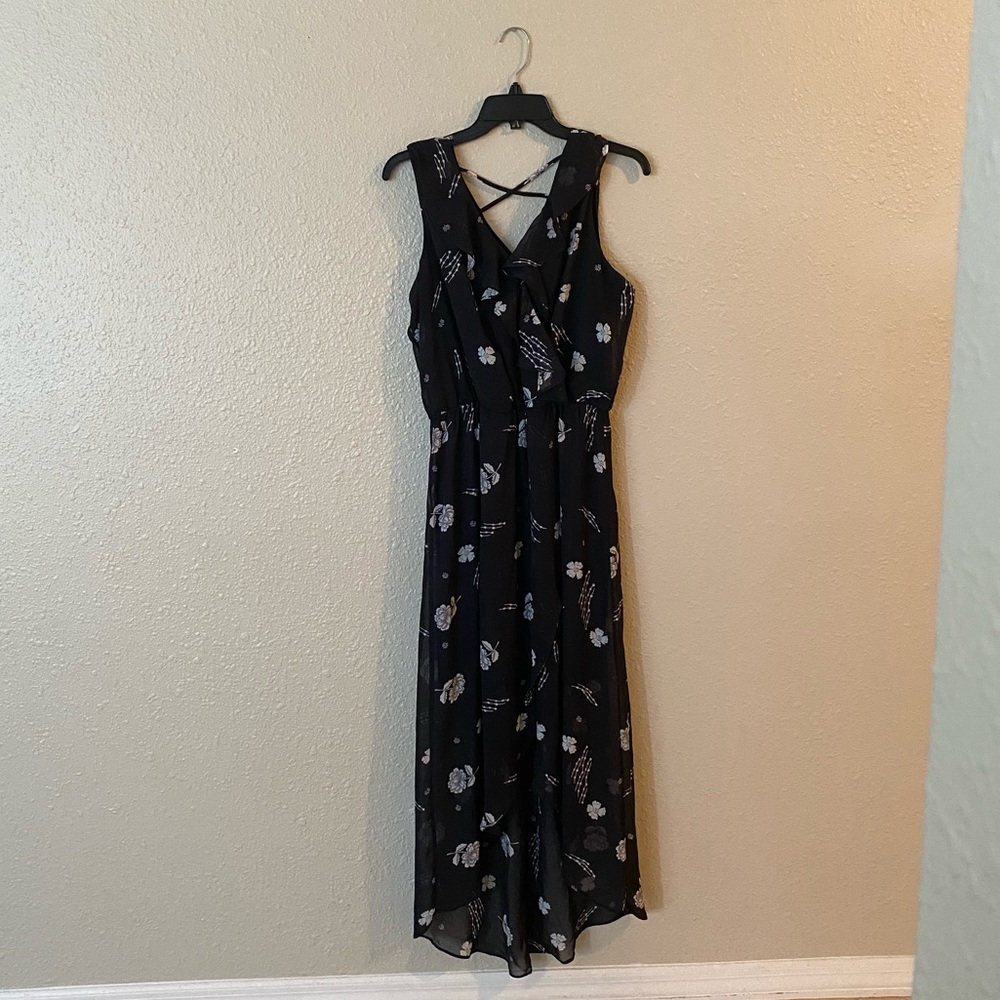 Black NWT maxi size L Maurices